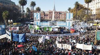 El mensaje de Cristina:"Tenemos pueblo, memoria, historia y patria. Vamos a volver una y mil veces. Los pueblos finalmente siempre vuelven".