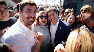 El gobernador Kicillof estuvo en Luján y Mercedes