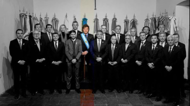Llaryora llamó a los senadores a defender "los intereses del pueblo"