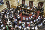 Derrota para el gobierno: Por amplia mayoría se rechazaron cuatro decretos delegados y un DNU