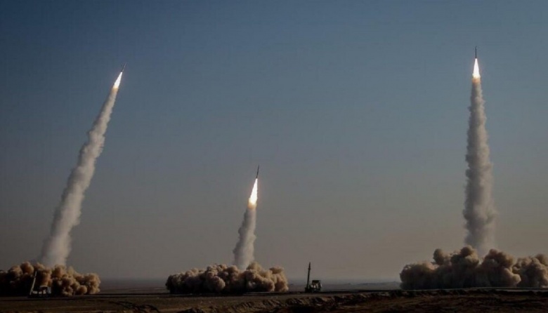Irán bombardeó a Israel con misiles y drones