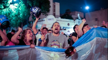 Masivo rechazo al DNU en la Plaza Congreso y diferentes ciudades del país
