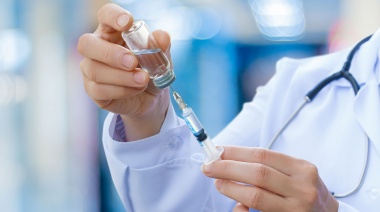 Llega al país la vacuna contra el dengue y el Gobierno comienza a definir la estrategia sanitaria