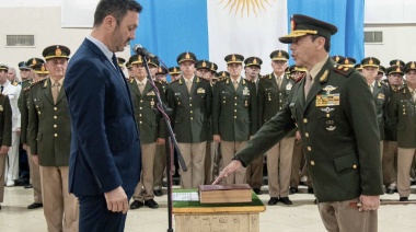 El Ejército estrena jefe en medio del malestar y de la promesa de involucrar a las fuerzas en la represión interna