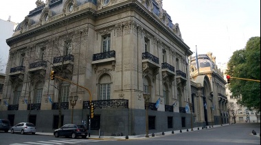 La Cancillería argentina repudió el allanamiento a la embajada de México en Ecuador