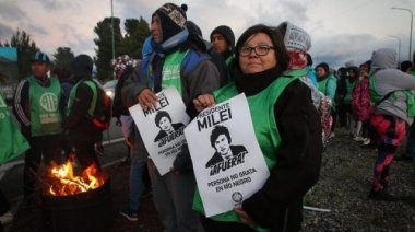 Ante la visita de Milei, ATE bloquea el aeropuerto de Bariloche y los caminos al Hotel Llao Llao