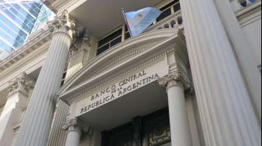 El Banco Central subirá la tasa de interés para controlar el dólar
