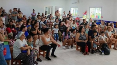 Charla informativa para padres en el centro "La caricia de Dios"
