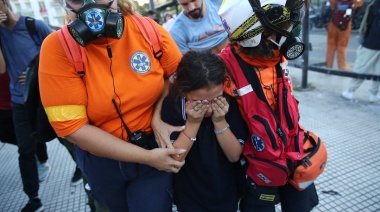 Pedido de indagatoria al policía que atacó a una niña con gas lacrimógeno