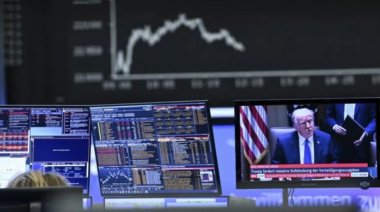 Los mercados mundiales se desploman tras los aranceles impuestos por Donald Trump