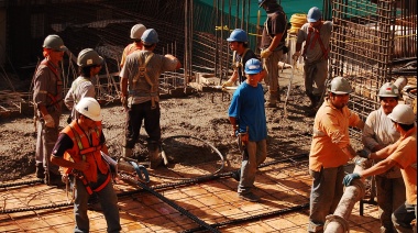 Los salarios subieron 7,6% promedio en agosto