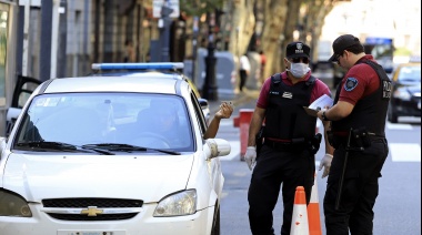 El Gobierno fijó aumentos salariales para el personal militar y policial