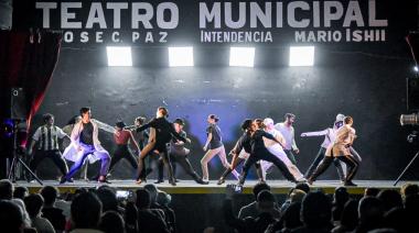 Miles de personas participaron en eventos culturales del teatro municipal de José C. Paz