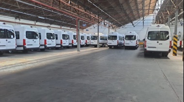 Tolosa Paz, denunció hoy que el Ministerio de Capital Humano también "tiene arrumbadas 50 camionetas 0 KM".