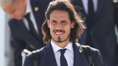Cavani llega a la Argentina para ser presentado en Boca