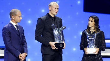 Haaland fue elegido mejor jugador del año por la UEFA por encima de De Bruyne y Messi