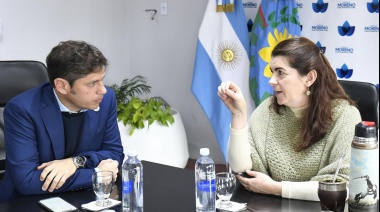 Kicillof y la intendenta de Moreno coincidieron en llevar tranquilidad a la gente