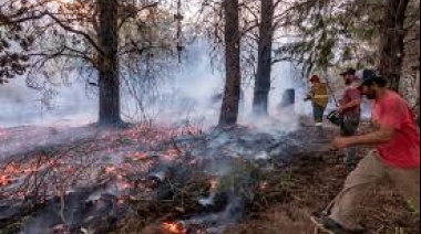Weretilneck agradeció a Kicillof por enviar brigadistas para reforzar el trabajo contra los incendios en la Patagonia