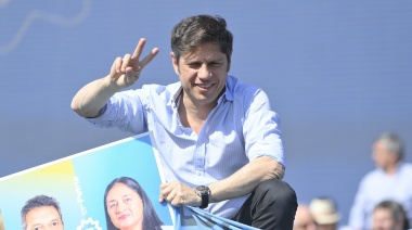 Kicillof encabeza una caravana peronista desde Berisso hasta La Matanza