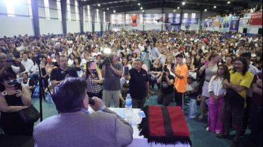 Ishii cerró la campaña de Fuerza Patria en José C Paz: "Mienras ellos destruyen nosotros construimos futuro"