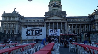 Movimientos sociales organizan una cena solidaria de Nochebuena en el Congreso