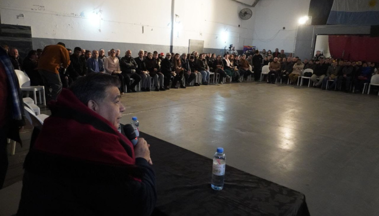 Mario Ishii reunió a mas de 300 pastores para fortalecer al unidad en José C Paz
