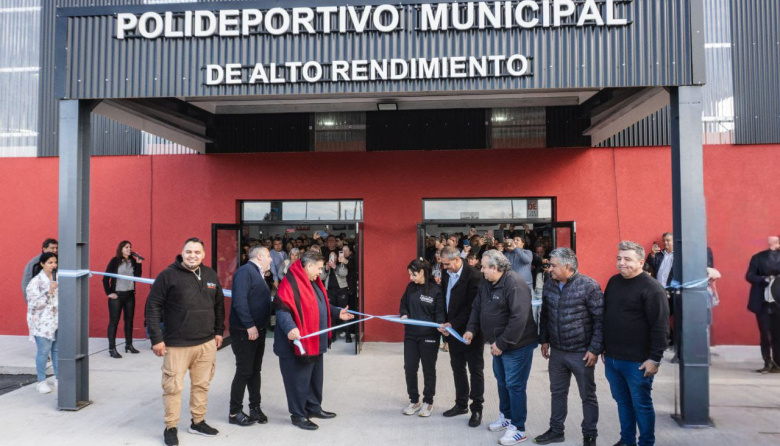 Mario Ishii inauguró el Polideportivo Municipal de Alto Rendimiento