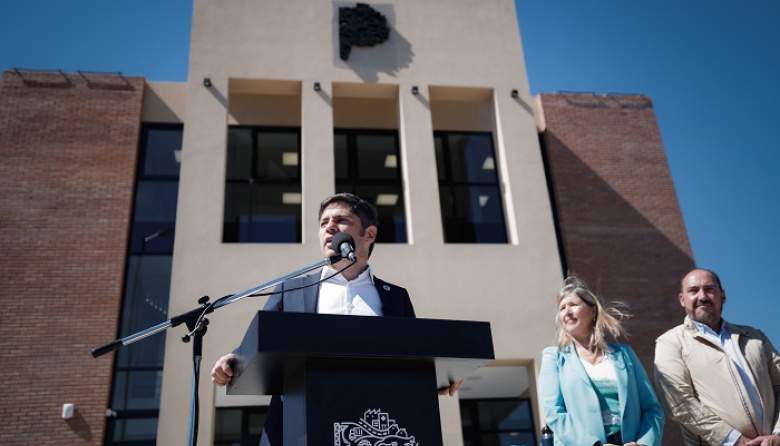 El gobernador le advirtió a Javier Milei que el pueblo "le dijo que no a la motosierra"