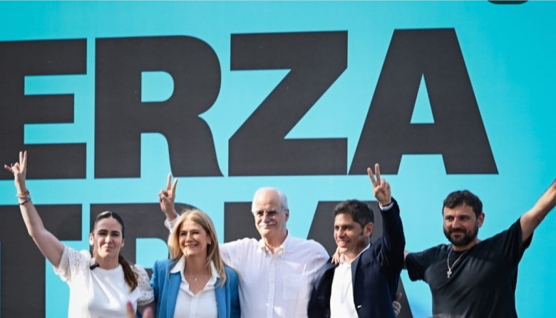 Axel Kicillof encabezó el cierre de campaña de Fuerza Patria