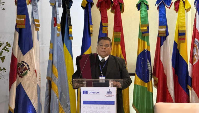 Mario Ishii disertó sobre educación transformadora en la Cumbre Regional de la Unesco