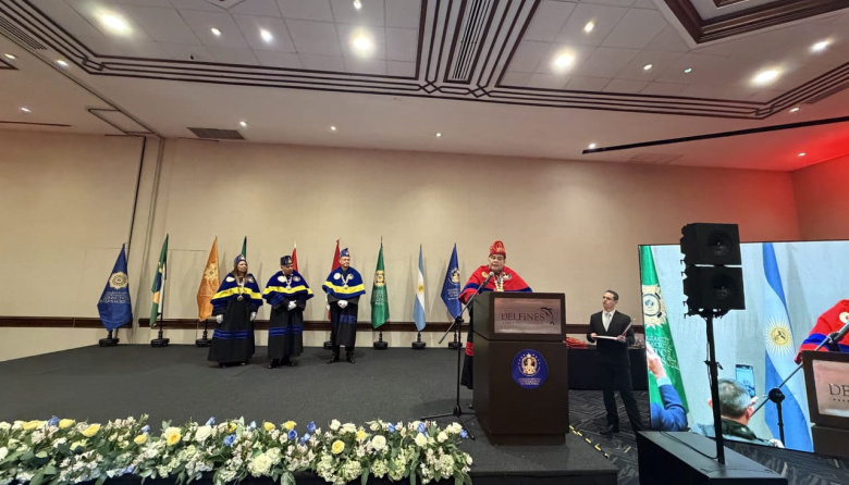 Mario Ishii  fue convocado a integrar oficialmente el Colegio Internacional de Doctores