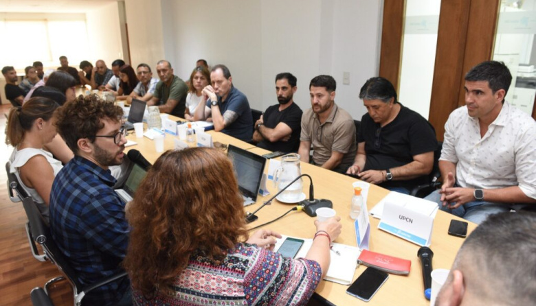 Estatales bonaerenses aceptaron la nueva oferta salarial de Kicillof y cerraron la paritaria 2025