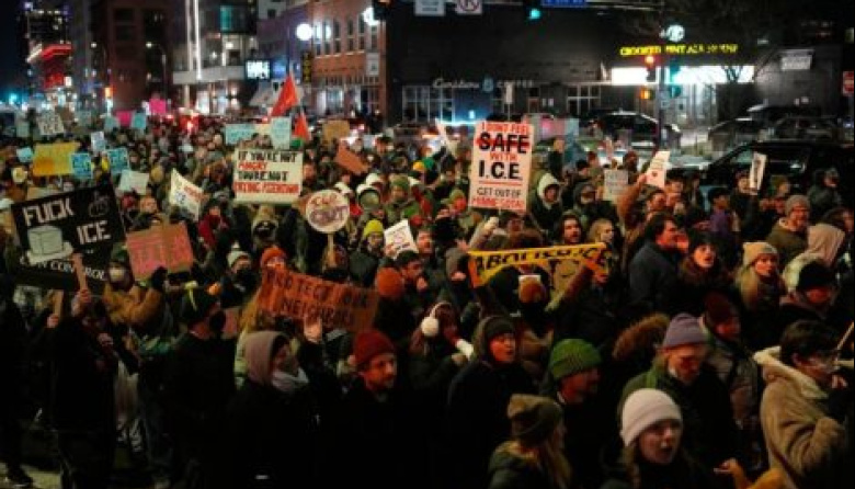 Mas protestas en EEUU contra los asesinatos del ICE y la política antimigrantes de Trump