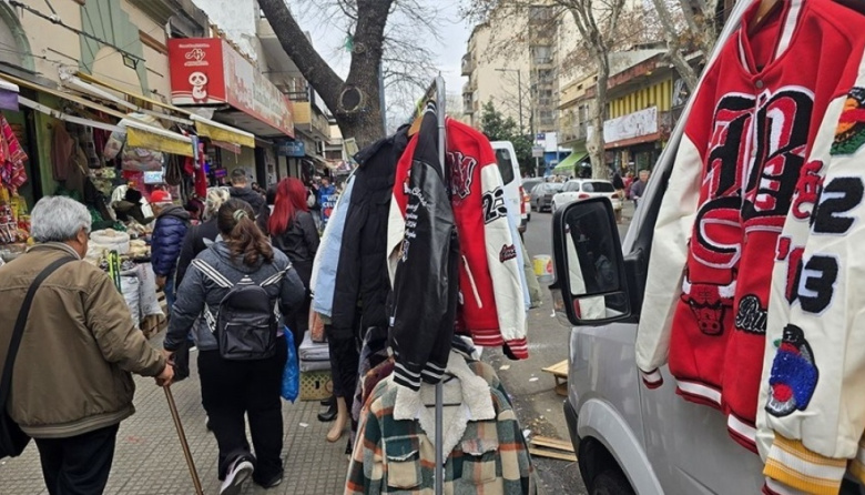 Allanan la feria de Liniers en busca de inmigrantes