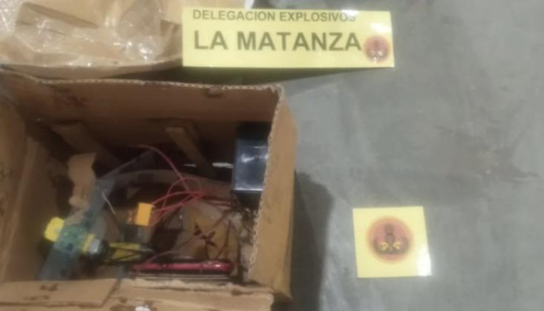 Mercado Libre: evacuaron oficinas en Villa Celina por un paquete con cables y batería