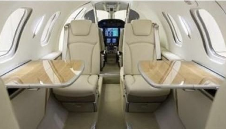 Confirmado: Adorni, su familia y un amigo viajaron a Punta del Este en lujoso jet privado