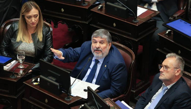 José Mayans pidió a la Cámara de Diputados que active el proceso de juicio político contra el Presidente Javier Milei