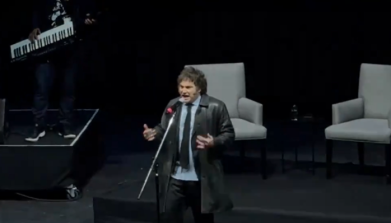 La denuncia en la causa ANDIS alcanzó a Javier Milei. ¿Quién financió su show en el Movistar Arena?