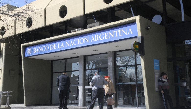 La Justicia inició una investigación a funcionarios libertarios por los créditos VIP del Banco Nación