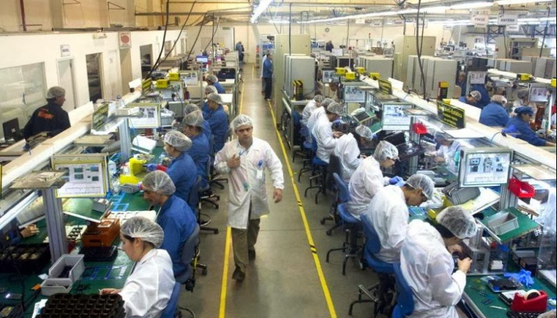 La actividad económica cayó 2,6% en febrero y registró el peor resultado de este gobierno