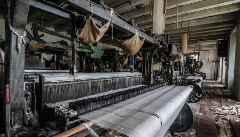 La industria en punto muerto: cuando las máquinas se apagan antes que las luces