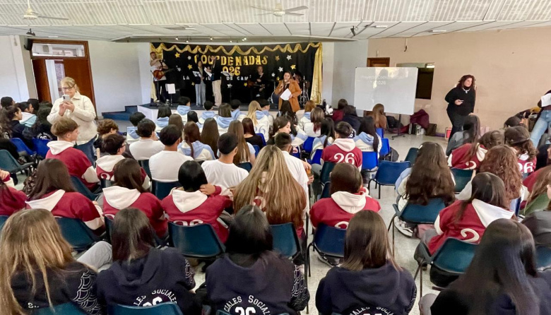 En José C Paz comenzó el programa Coordenadas para los estudiantes de 6°año