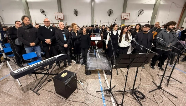 José C Paz: Más de 300 jóvenes compartieron escenario en el 5°Encuentro Regional de Orquestas