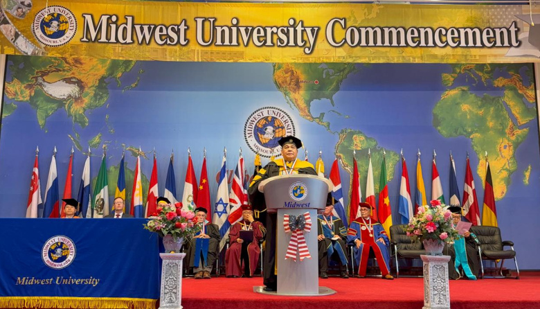 Universidad de EEUU distingue a Mario Ishii
