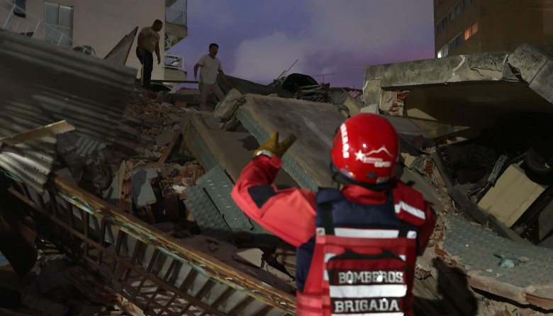 Venezuela sufrió el sismo más potente desde 1900: más de 100 muertos y varios heridos