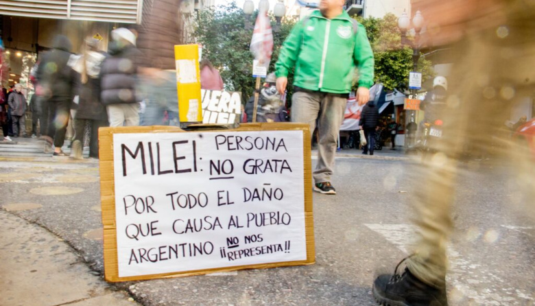 Rosario recibió a Milei con una movilización en repudio a su visita