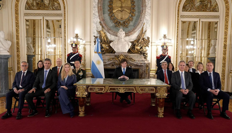 El presidente anunció sanciones a la extracción de petróleo extranjera en las Islas Malvinas
