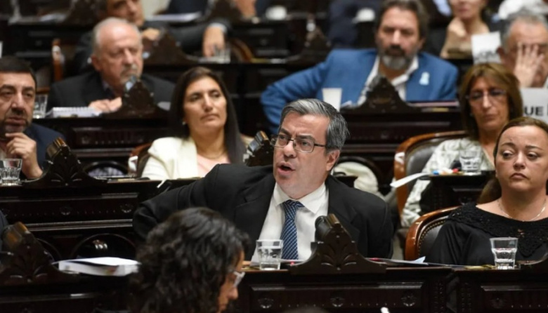 La oposición impulsa una sesión especial para derogar el DNU 70/23