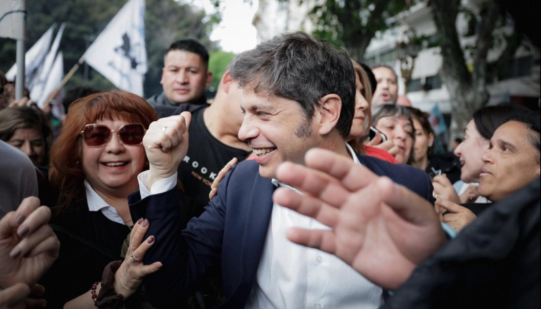 El gobernador Axel Kicillof participó hoy de la Marcha Federal Universitaria