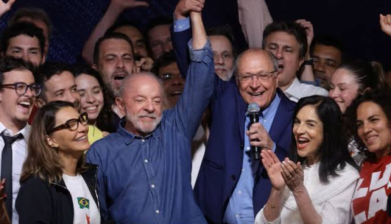 Lula derrotó a Flávio Bolsonaro en la segunda vuelta